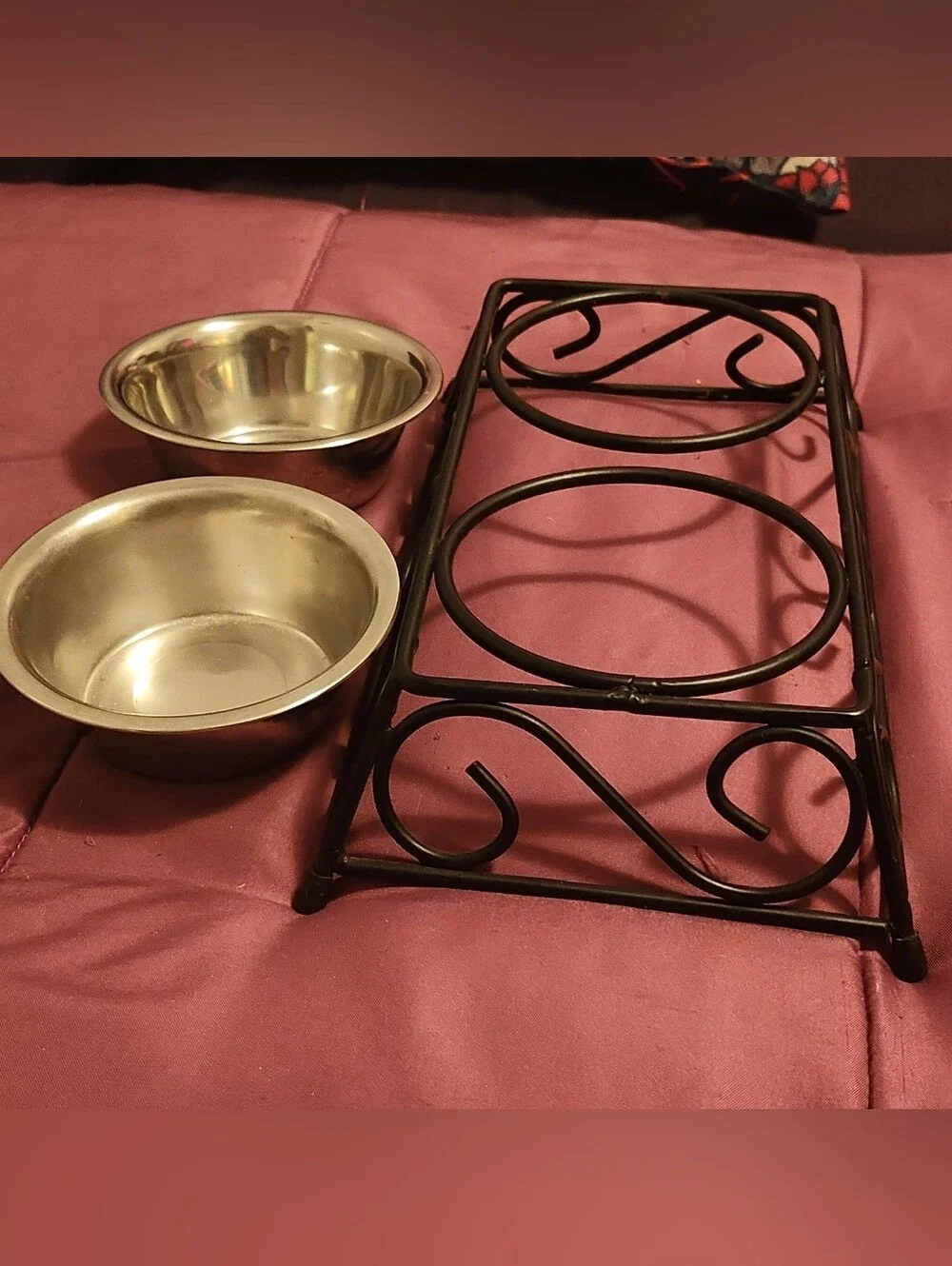 Double Stainless Steel Pet Bowls in Black Wrought Iron Stand